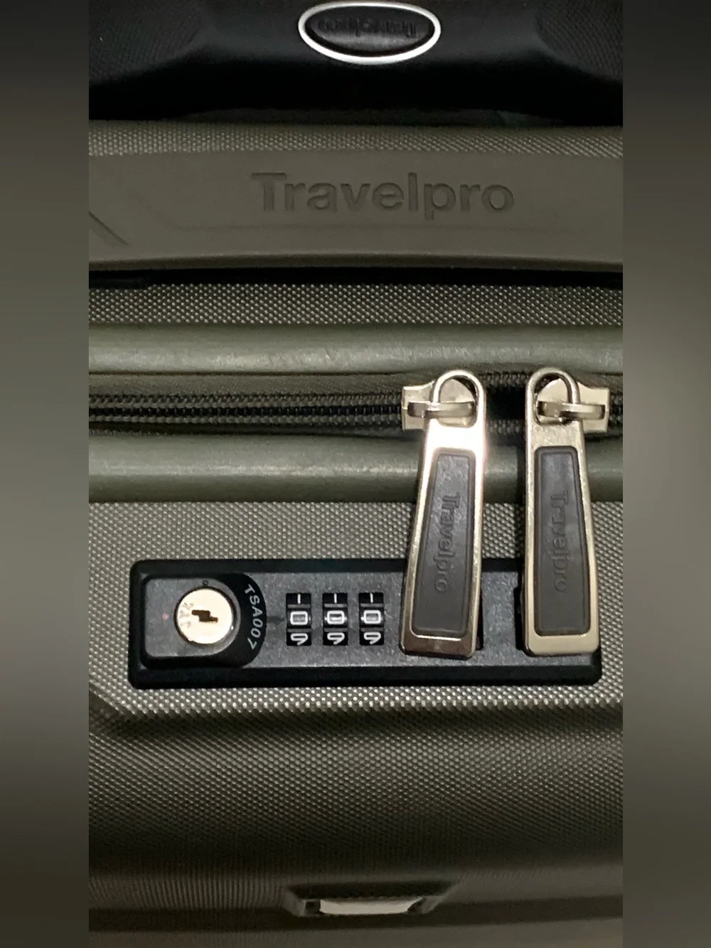 TRAVELPRO Maxlite 5 21-Inch Hardside Expandable Carry-On Spinner Luggage